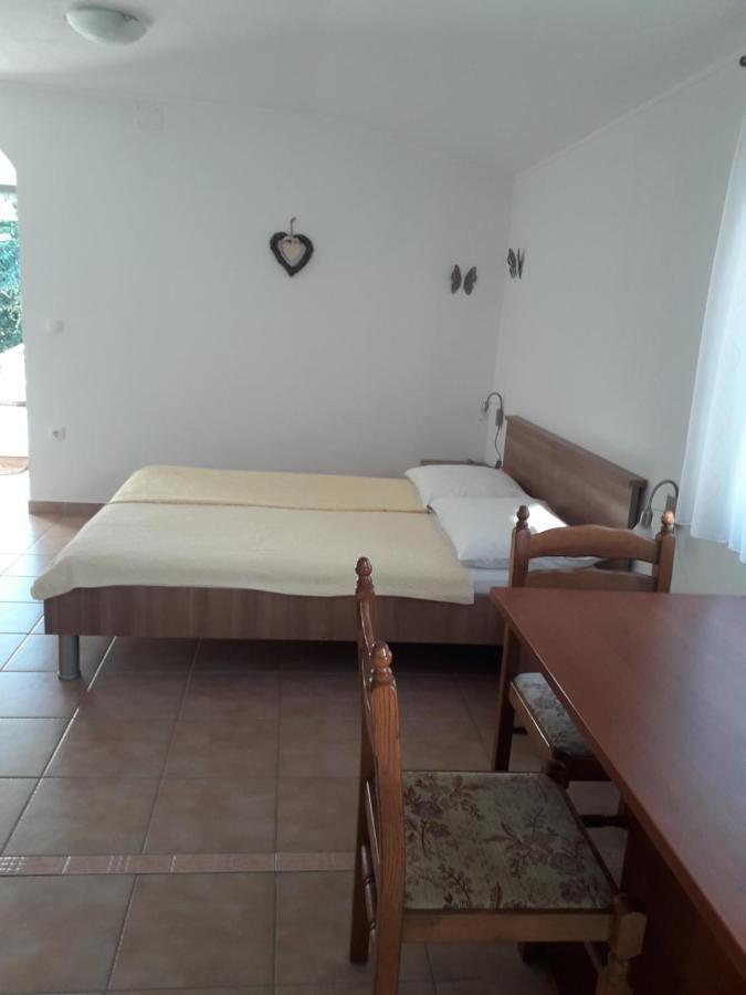 Ivana Apartment *